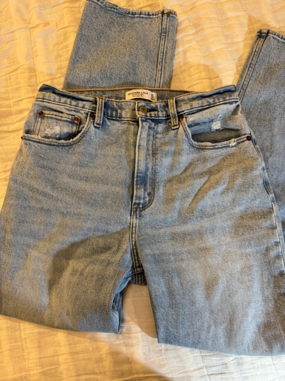Abercrombie 90s Straight Ultra High Rise Jeans Distressed 30/10R
